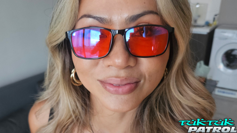 Closeup of pretty face in big sunglasses